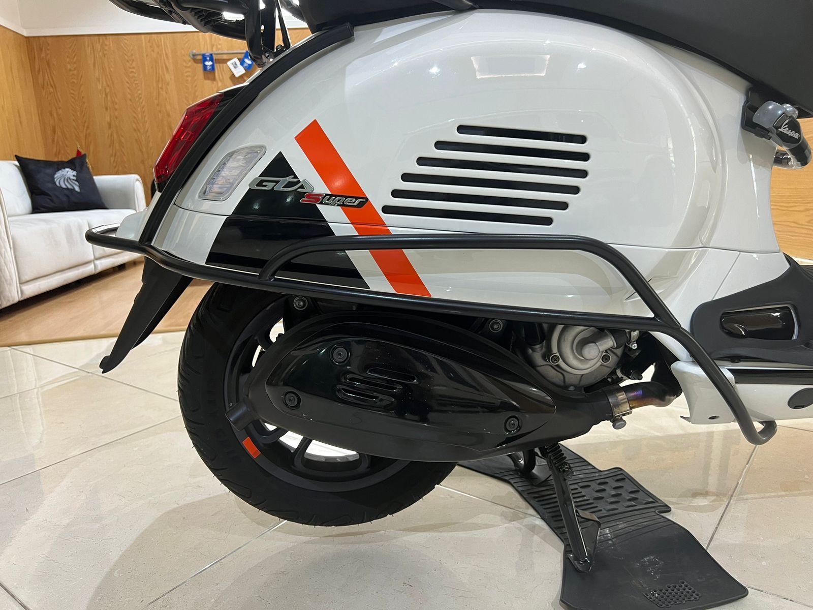 PIAGGIO VESPA GTS 300